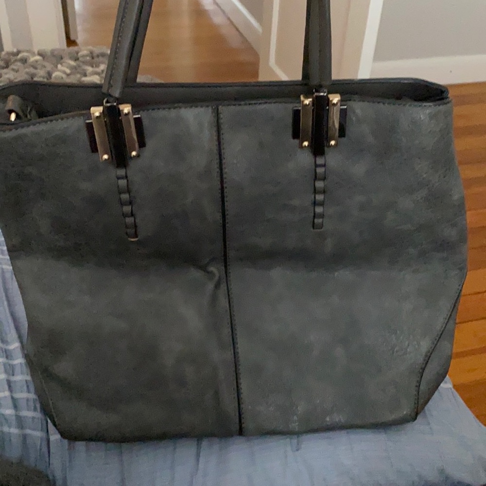 Women’s grey purse